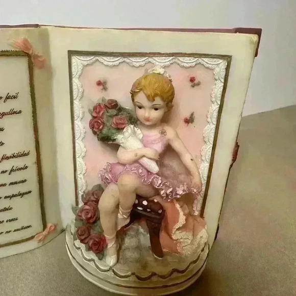 Vintage Montferri collection ballerina dancer with roses. Italian design - Picture 4 of 10